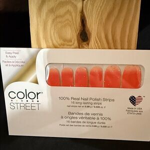 Color Street CORAL COUTURE Coral Nail Strips